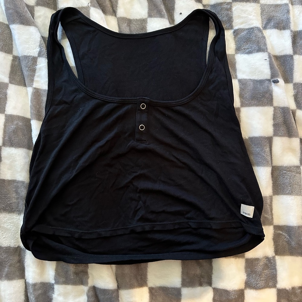 Black crop top ribbed tank